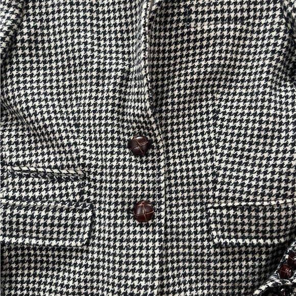 J Crew Vintage Schoolboy Blazer 100% Wool - Picture 4 of 7